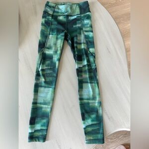 Athleta Green Gradient Leggings